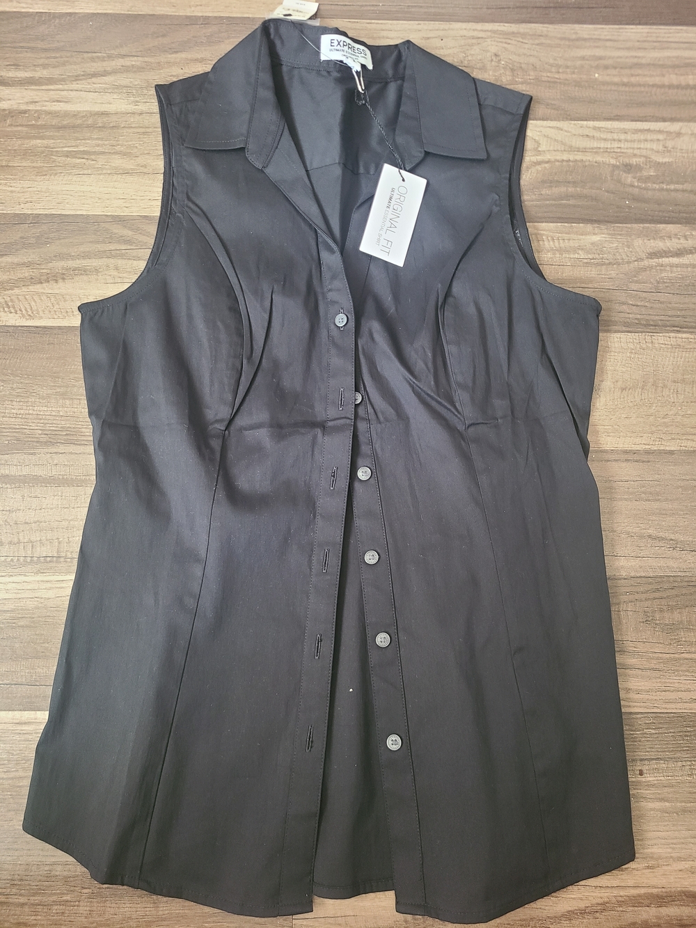 Express Women’s Black Sleeveless Button-Front Shirt Nwt